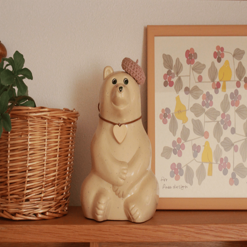 北欧からやってきた！しろくま貯金箱くんの着せ替えが楽しい話