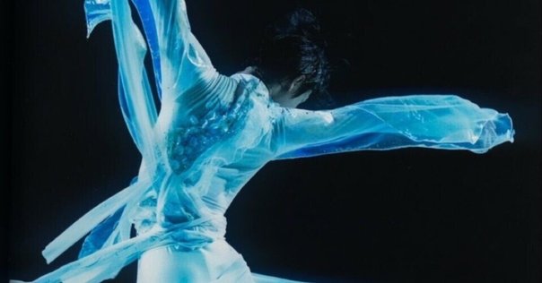 羽生結弦 絵画  ホワイトレジェンド ラッキー 氷りていづる有明の月 羽生結弦のホワイト・レジェンド 2021