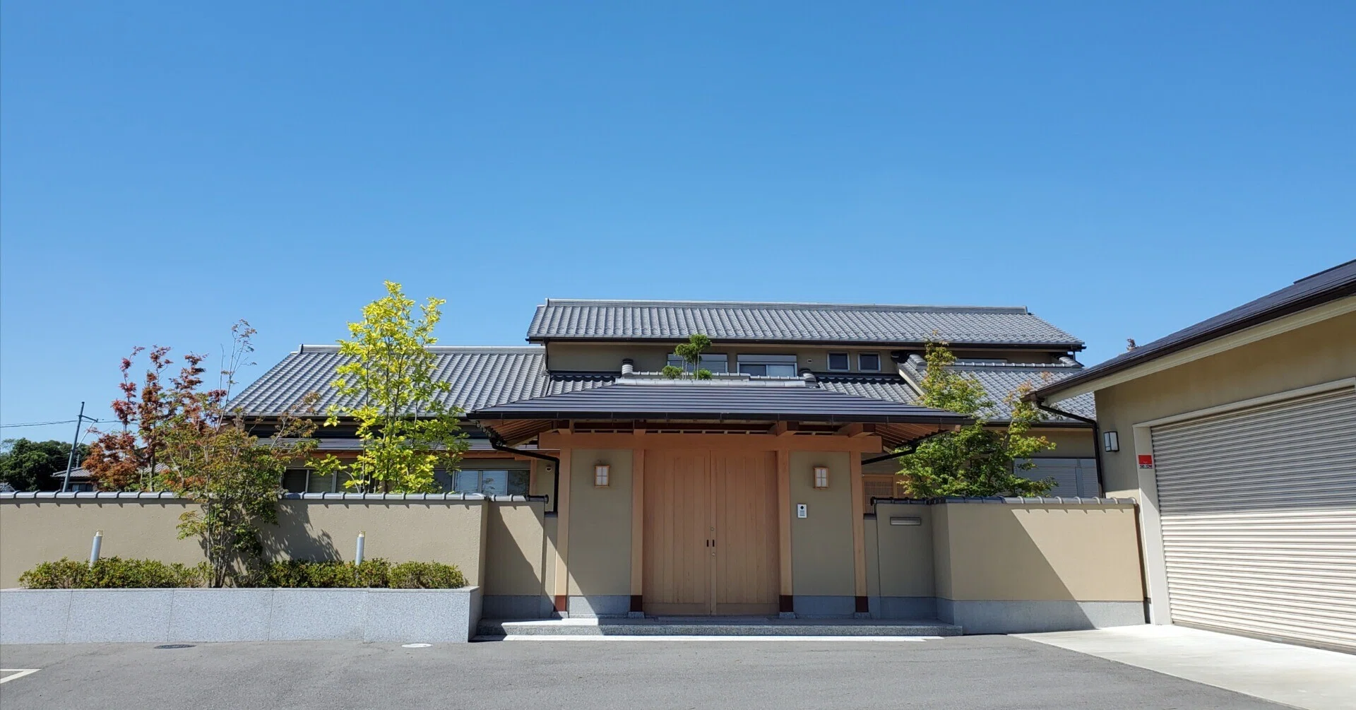 現代の数寄屋住宅 和の美しさに暮らしやすさを重ねて──現代数寄屋で叶える、丁寧な