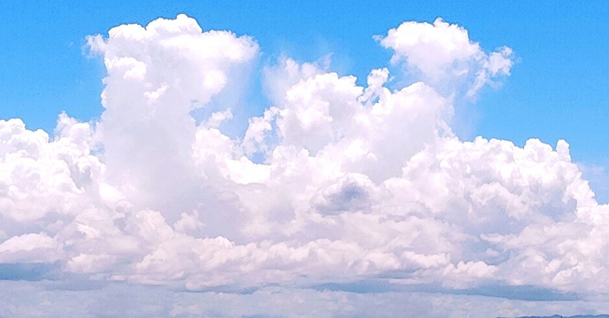 DREAMS FLOAT 青空と白い雲 夕空の夏雲を撮りたいなぁ〜 . Location:和歌山 Wakayama