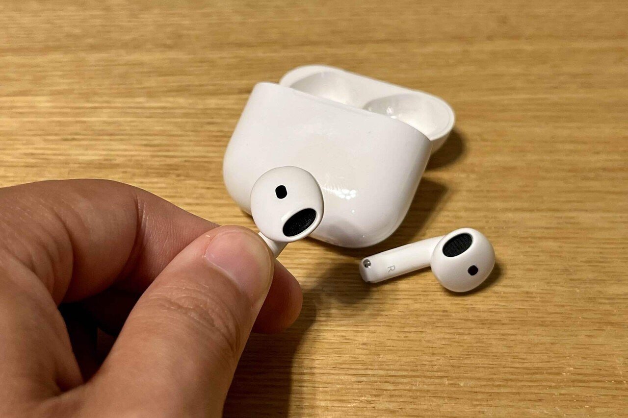 イヤホン買い替え ｜ AirPods 4（適応型オーディオが便利