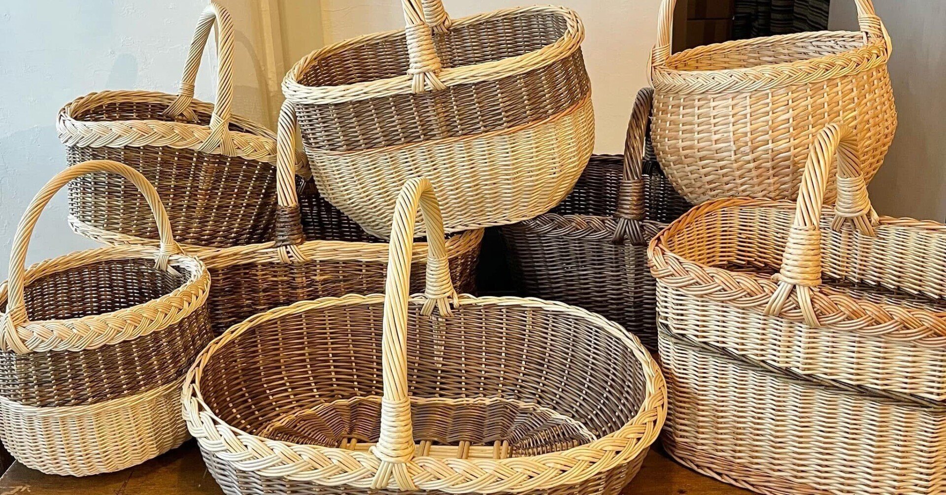 イギリス 籐製ブラウン ピクニックバスケット インテリア カゴ