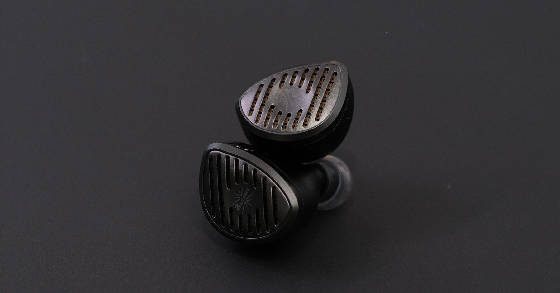 レビュー｜Kiwi Ears Septetは上質な外観と明瞭感のある中高音域が魅力