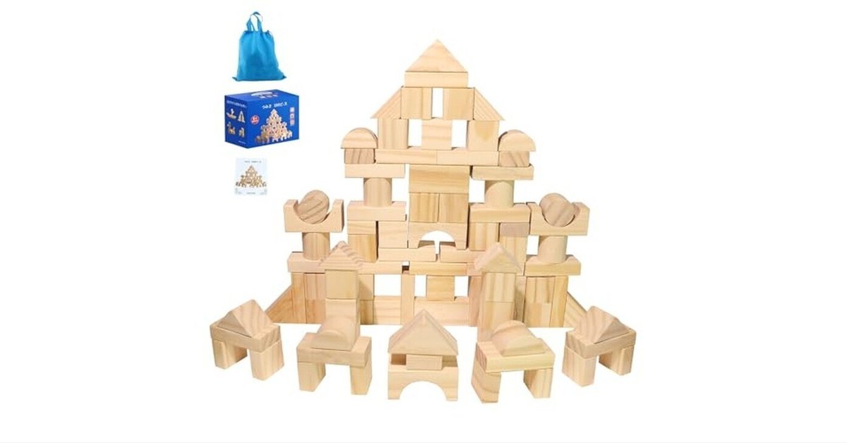 木製積み木セット　100ピース位　手作り？ Amazon.co.jp: Generic 木製積み木セット (100 ピース) ホリデー