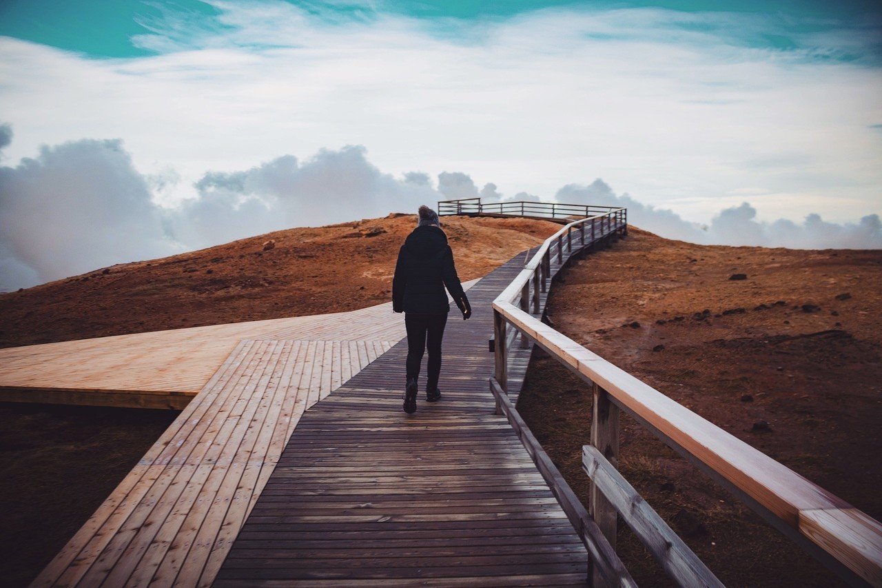 Nz 移住のために日本を発った日 抱え切れない程の不安と 一握りの希望を胸に旅立った あの日の小さな覚悟と勇気が 私に世界で生きる道をくれた 日本が生きづらいなら 海外挑戦を考えませんか 人生が変わる 今日の一言 教育移住 留学 ニュージーランド