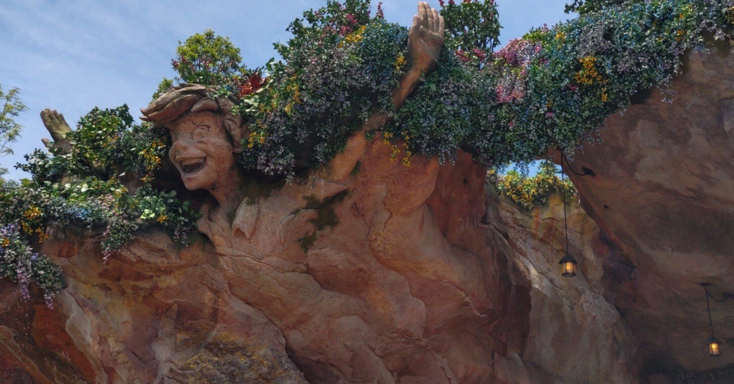 ファンタジースプリングスのBGSに潜む違和感──精霊が造った“複製の