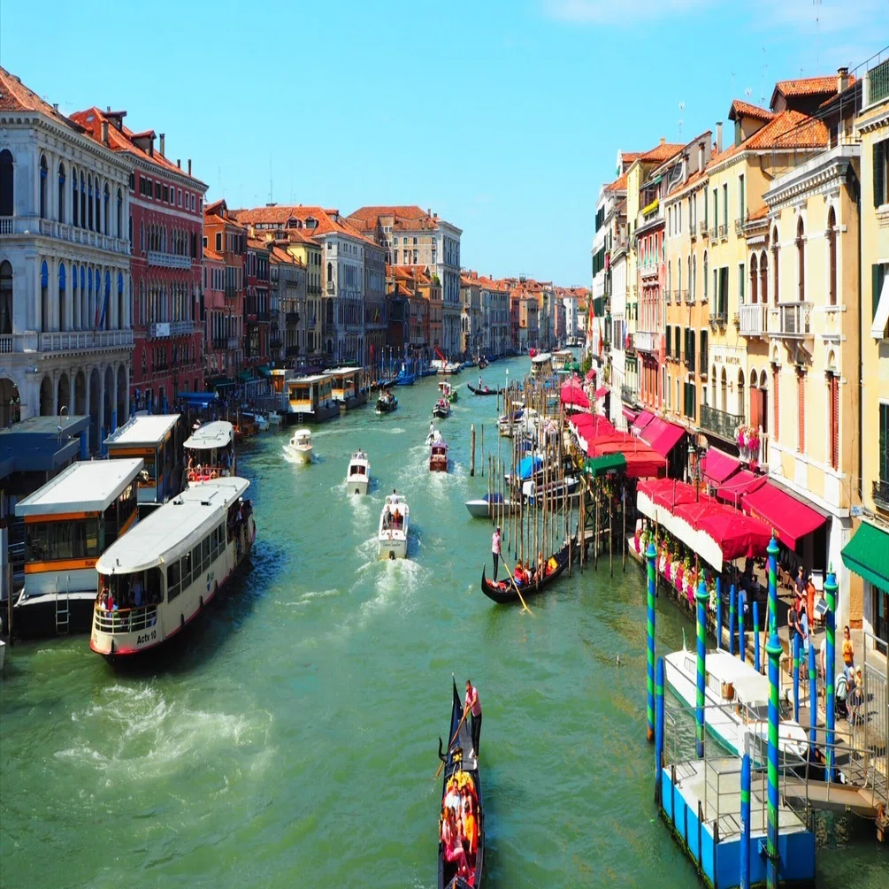 海外旅行好きの100の質問｜旅行は食と景色に全振りする女でした