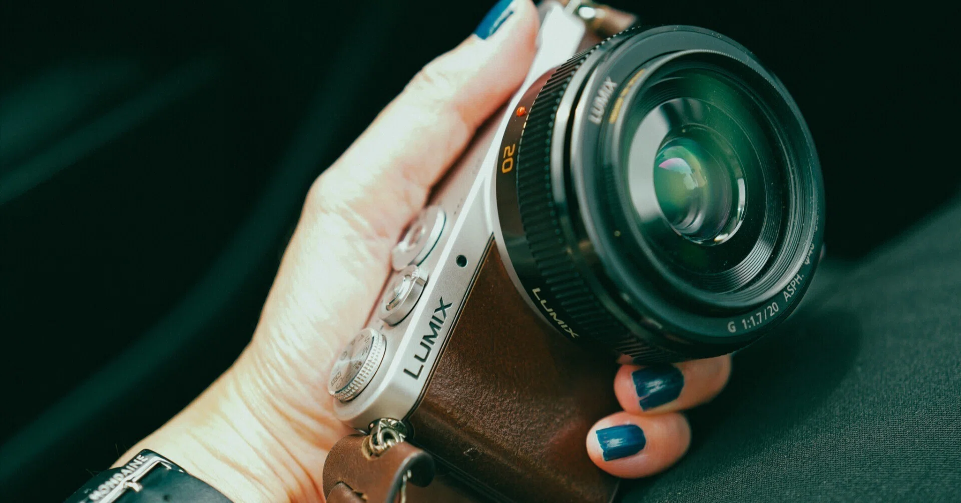 ハイスペック疲れで、11年前のLUMIXをお迎えしてしまった。｜飯田有抄