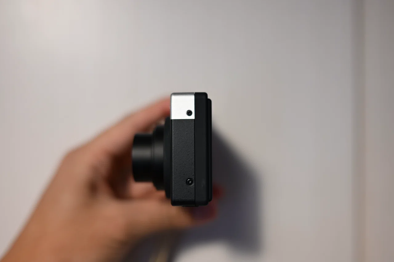 お手軽スナップカメラ Pentax Optio H90｜たろす