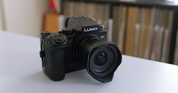 LUMIX G デジタルカメラ 25mmレンズ付き