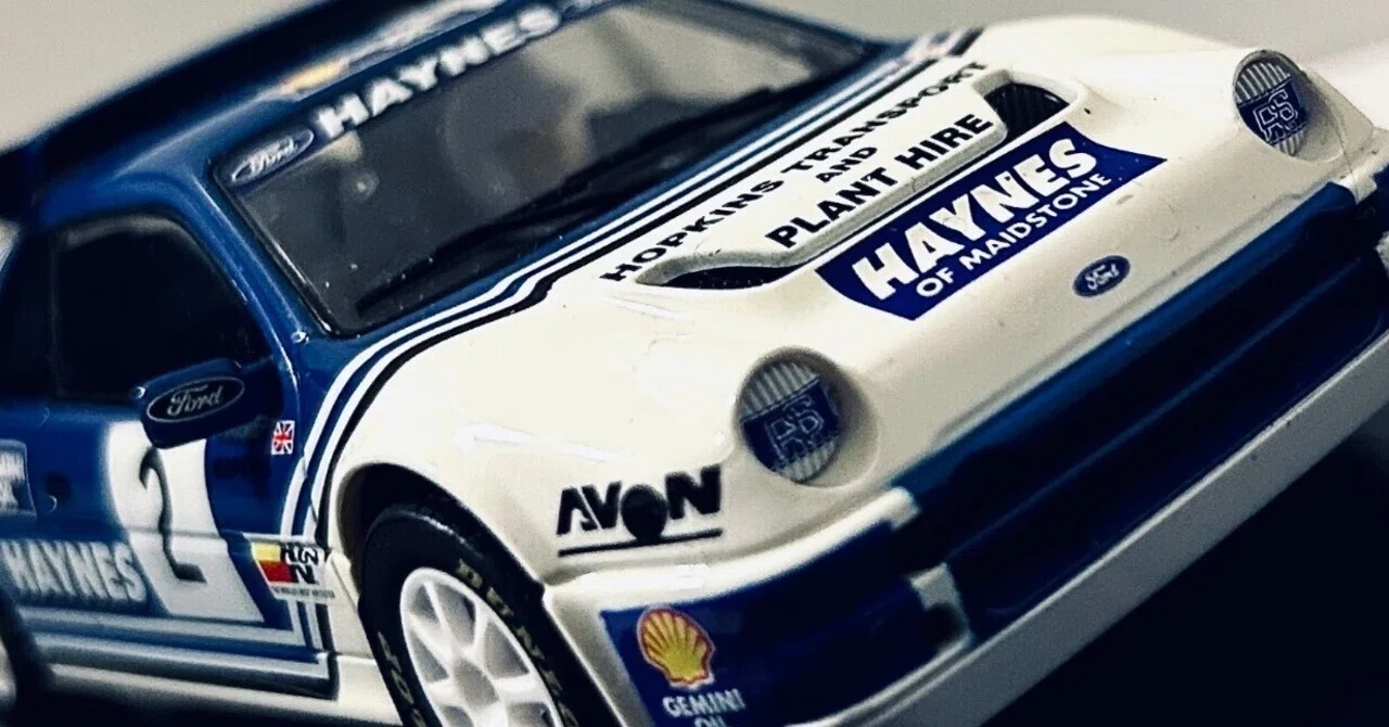 スロットカーレビュー] Scalextric Ford EU RS200 