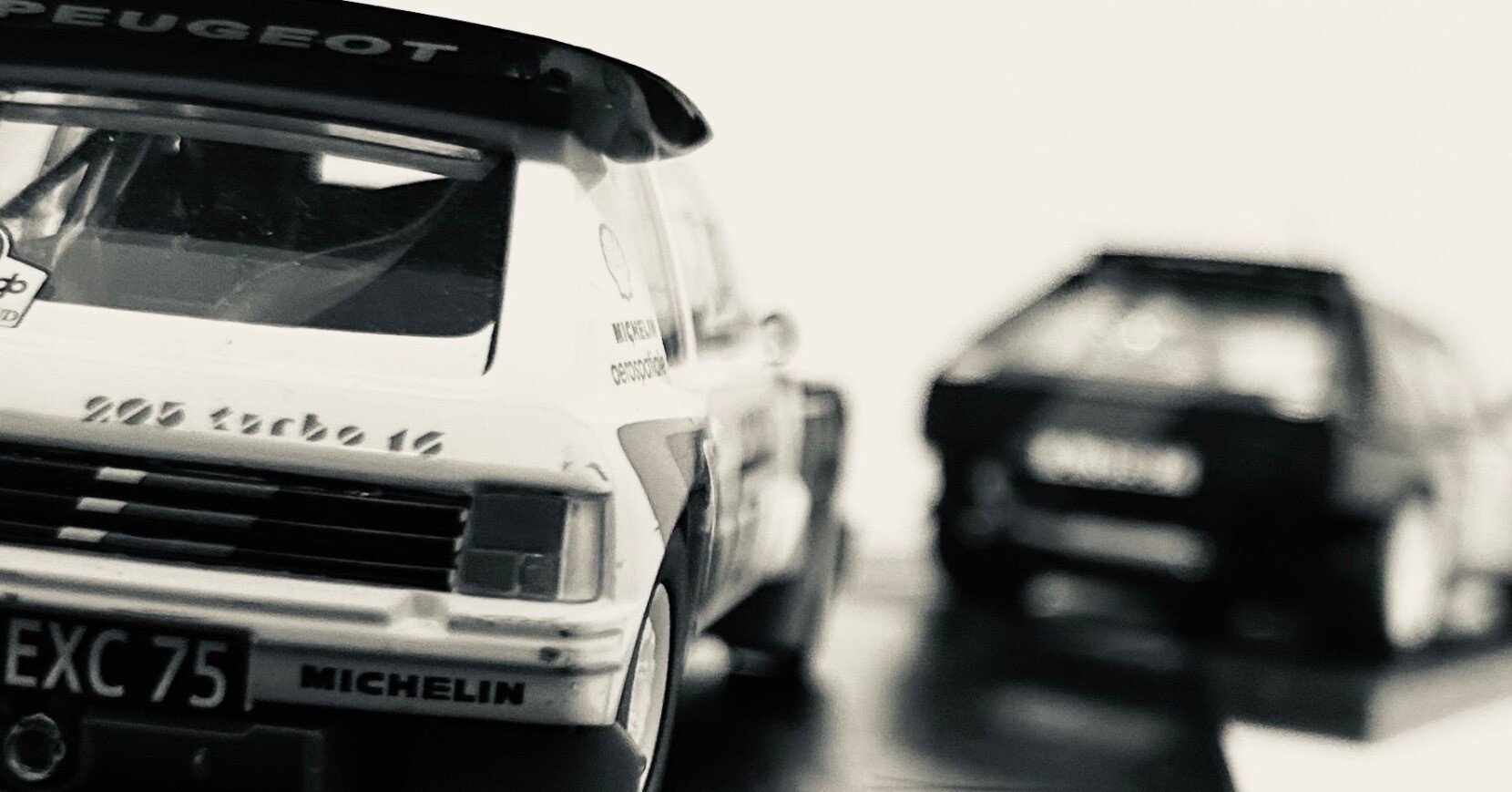 スロットカーレビュー] Scalextric Peugeot 205 T16 EvolutionⅡ