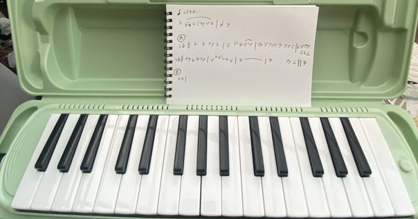 ピアノ鍵盤音階カリンバ Amazon | BugsGearピアノ鍵盤形36音クロマティックThumb Piano