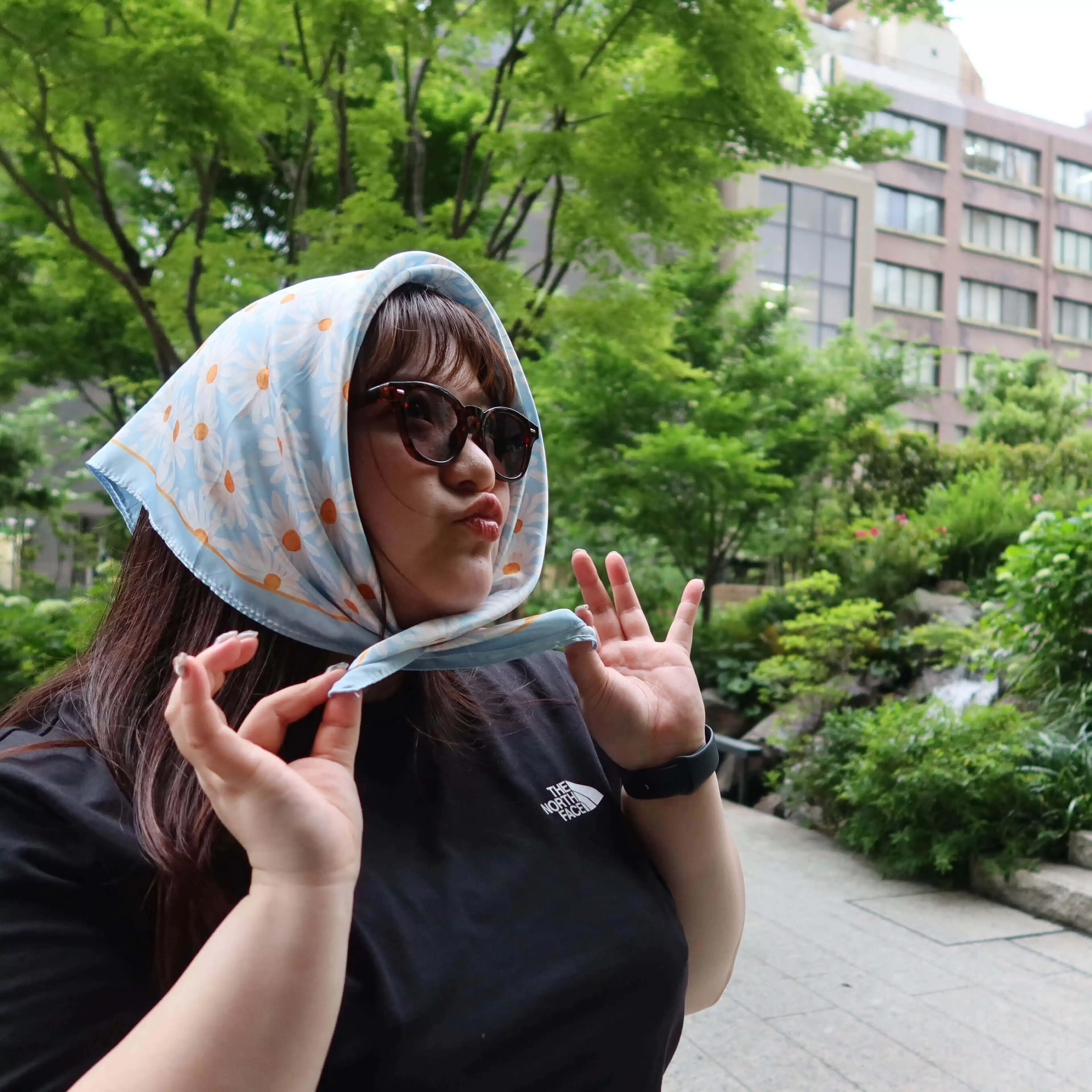 めい