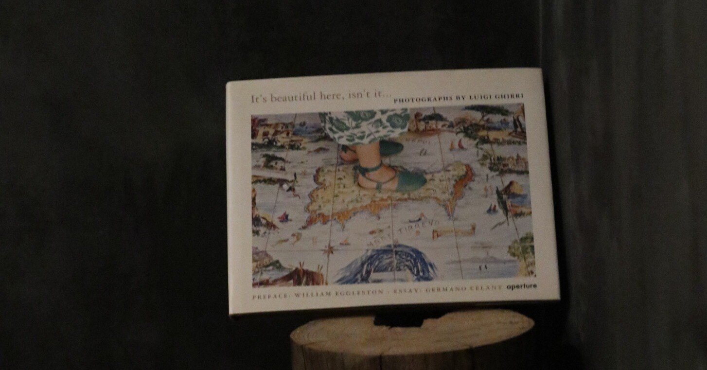 ルイジ・ギッリ「It's Beautiful Here, Isn't It..」 アート・デザイン