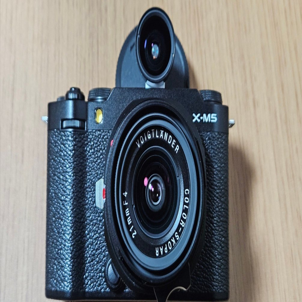 FUJIFILM X-M5とNikon Z30を比べて。｜青木秀平