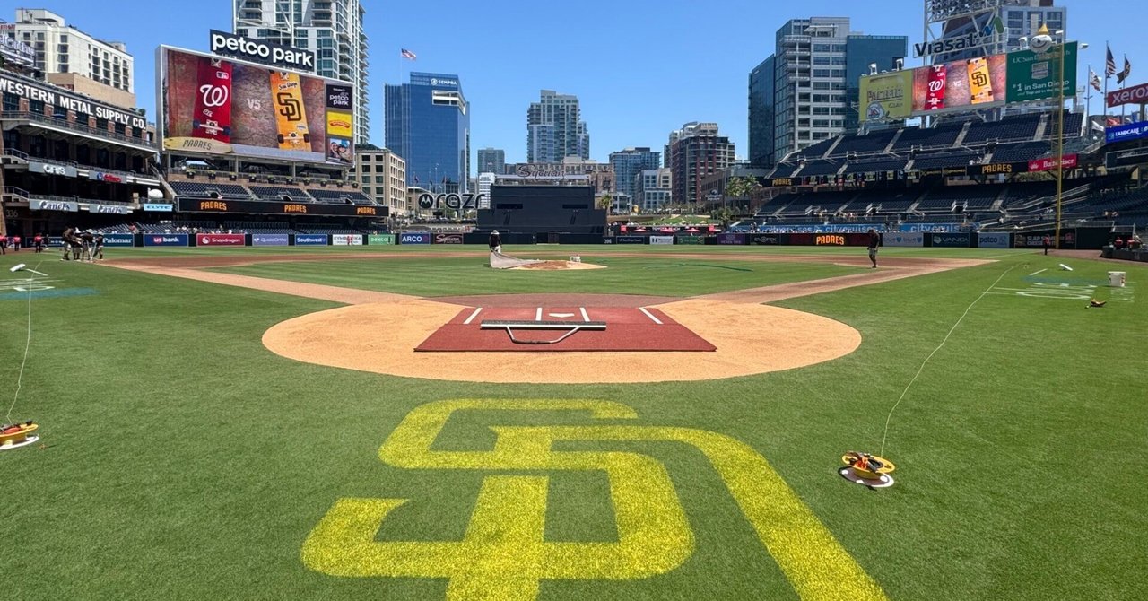 パドレスプレイオフ記念お値下げSan Diego 球場20周年記念ミニバット パドレスプレイオフ記念お値下げSan Diego 球場20周年記念ミニバット