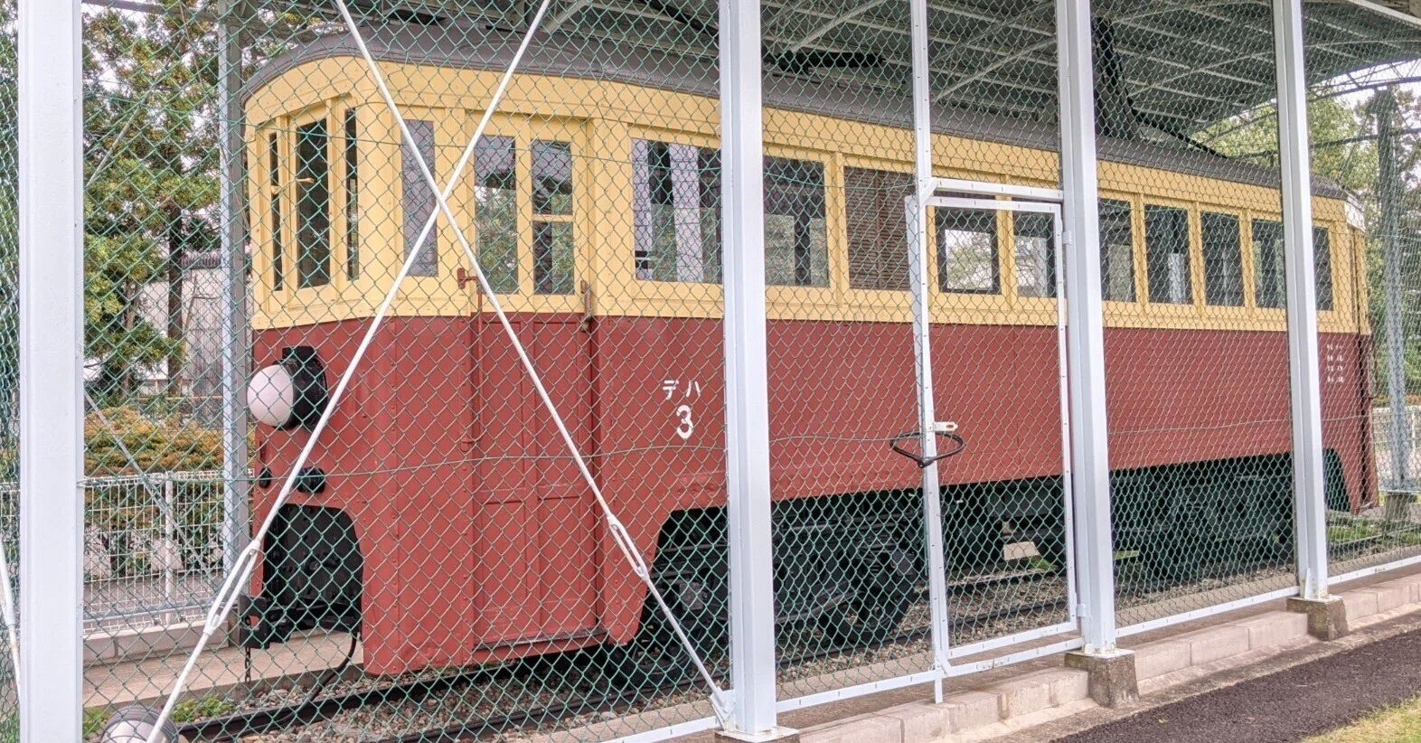 762mmの軌跡/馬面電車と家族のアルバム｜Sunny