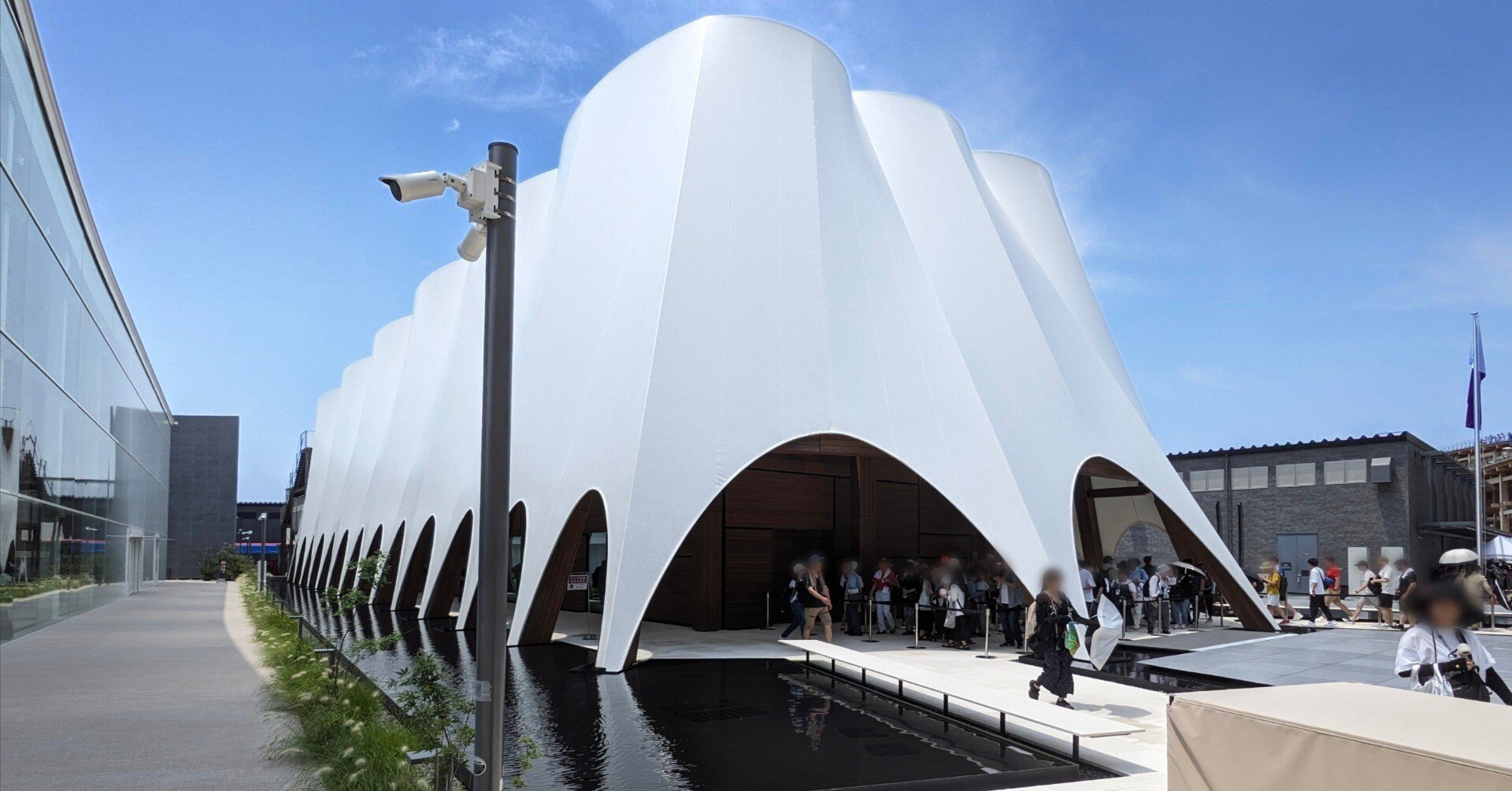 万博建築3：重いものを軽く、厚いものを薄く〜隈研吾がカタール館で