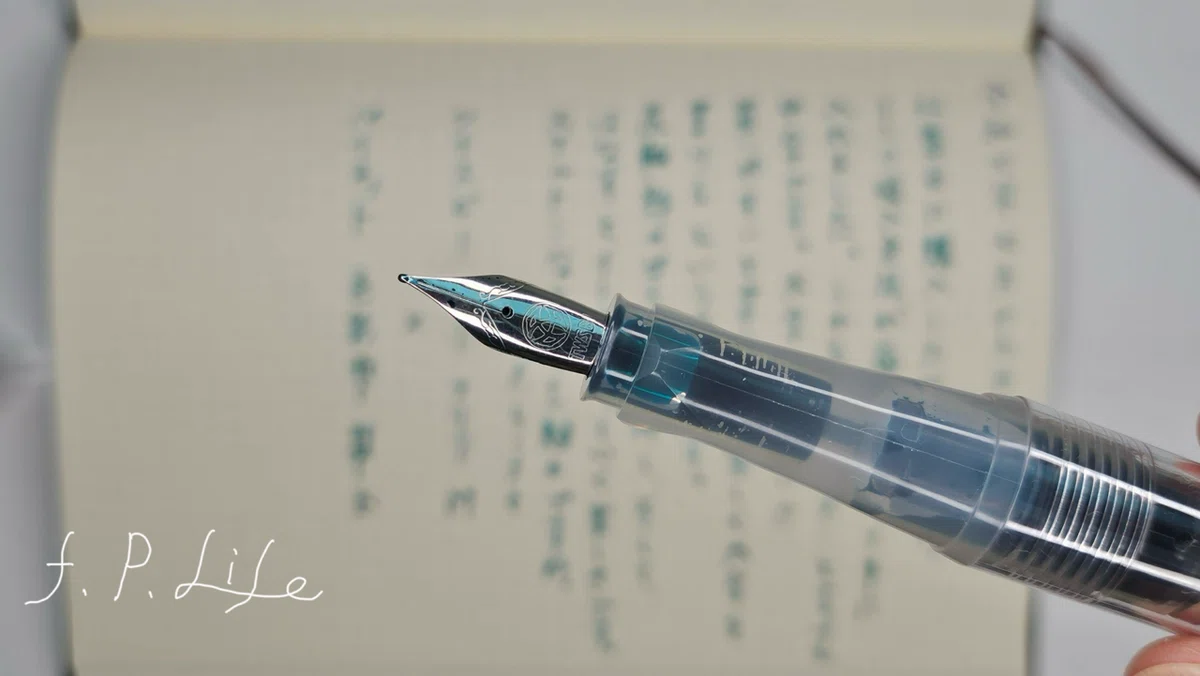 【数量限定】ツイスビー　万年筆　ツイスビーゴー　ＴＷ１０１０１　クリア 51dIClOSGiL._AC_UF350,