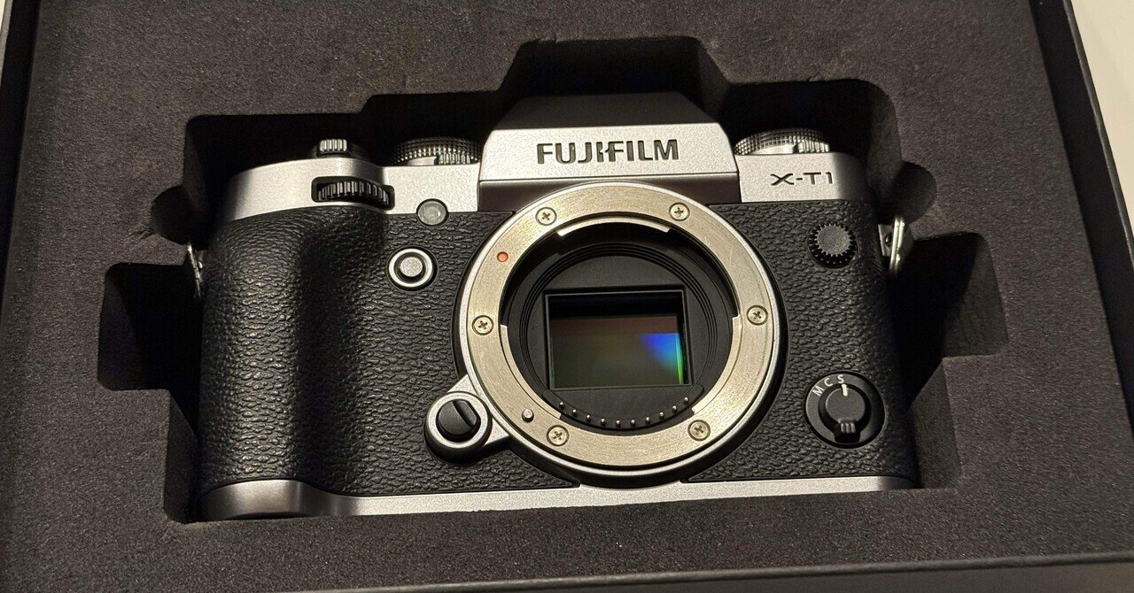 FUJIFILM X-T1レンズ3本セット フジフイルム X-T1 レンズキット ブラック | ミラーレス一眼