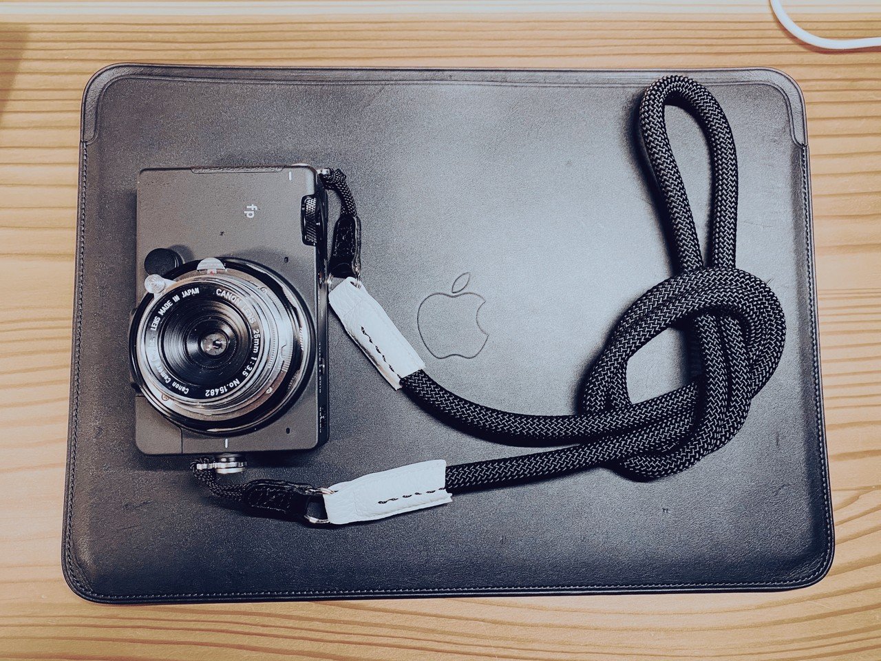 Nikon Z fc - SIGMAレンズ- ヨセミテストラップ付き Nikon Z fc