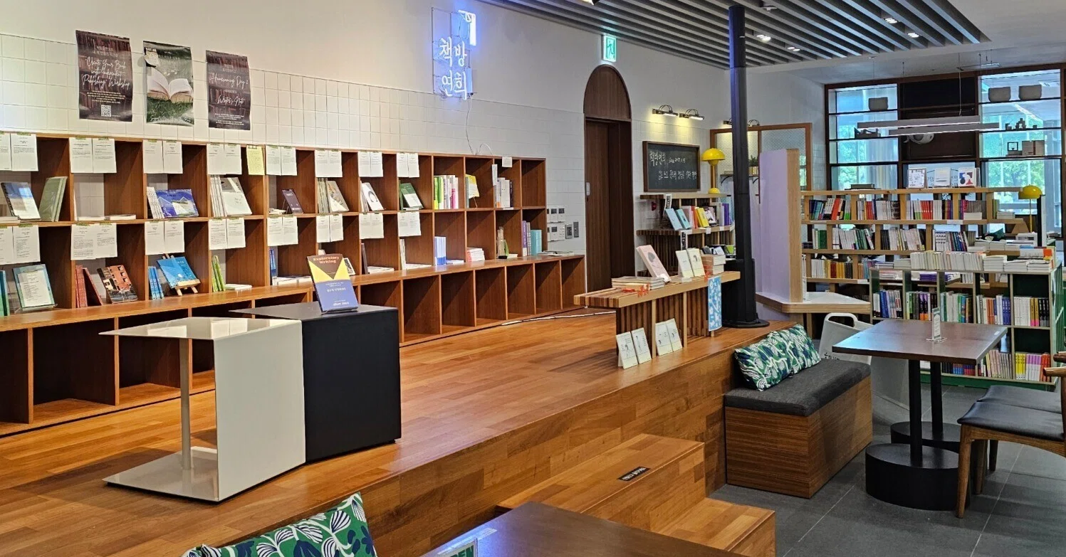 20》 韓国の独立系書店 「책방연희 광화문점（チェクパンヨニ 光化門店