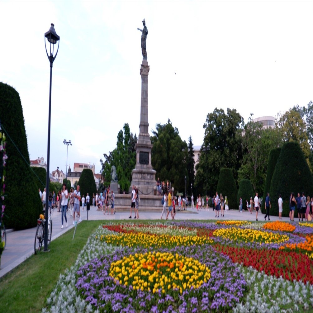 🇧🇬ルーマニアとの国境の町ルセでまったり｜Under The Sun