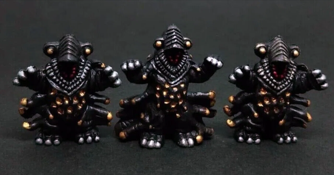 ウルトラ怪獣消しゴム　アブドラールス　黒　ポピー アブドラールス】怪獣消しゴムを塗る！｜レイレイ