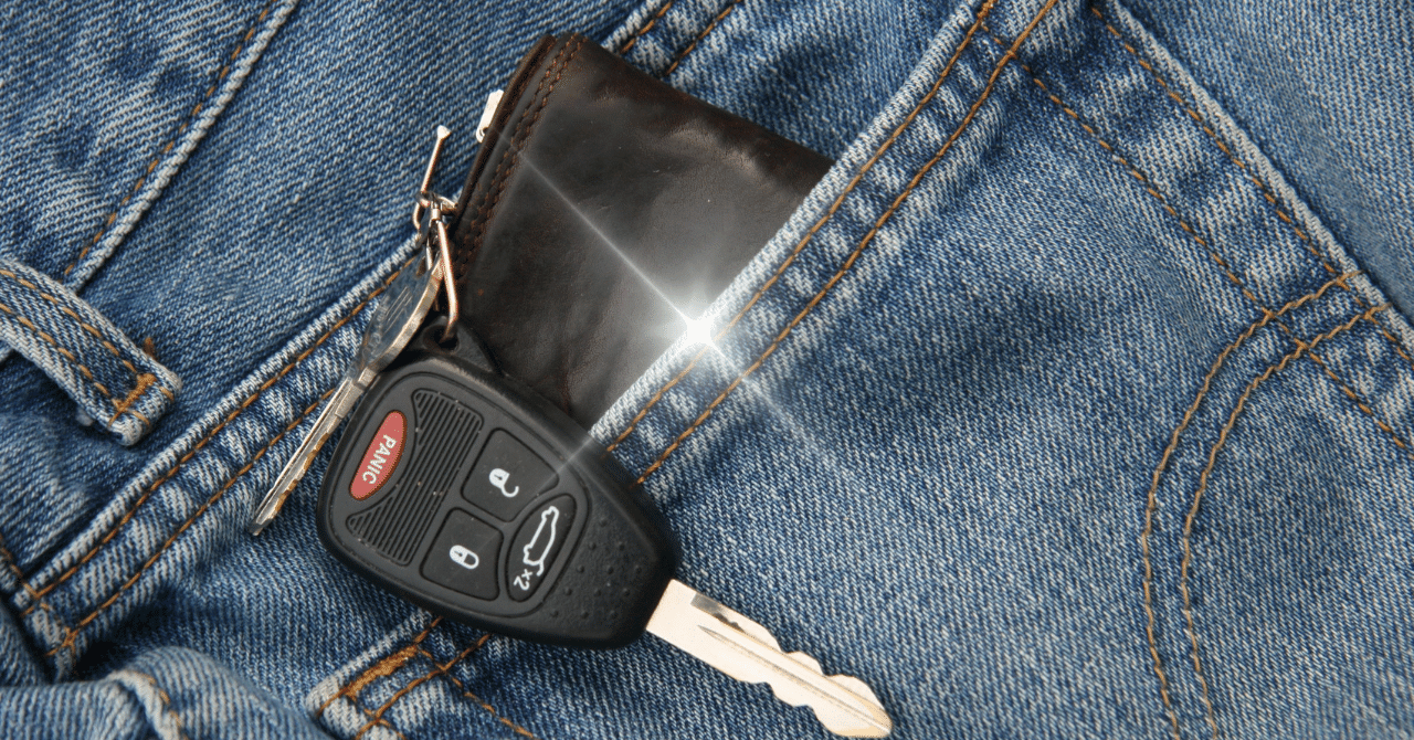 キーケースはどこに売ってる？車のスマートキー対応もOKな販売店と選び方ガイド｜モノログ（monolog）｜調べてスッキリ