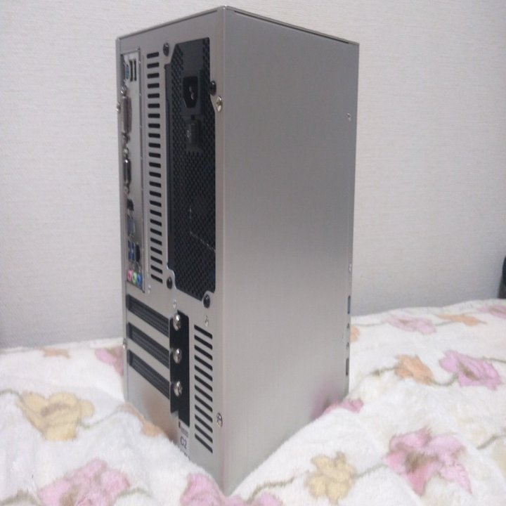 安くてアルミキューブなpcを自作 Yaenanase Note