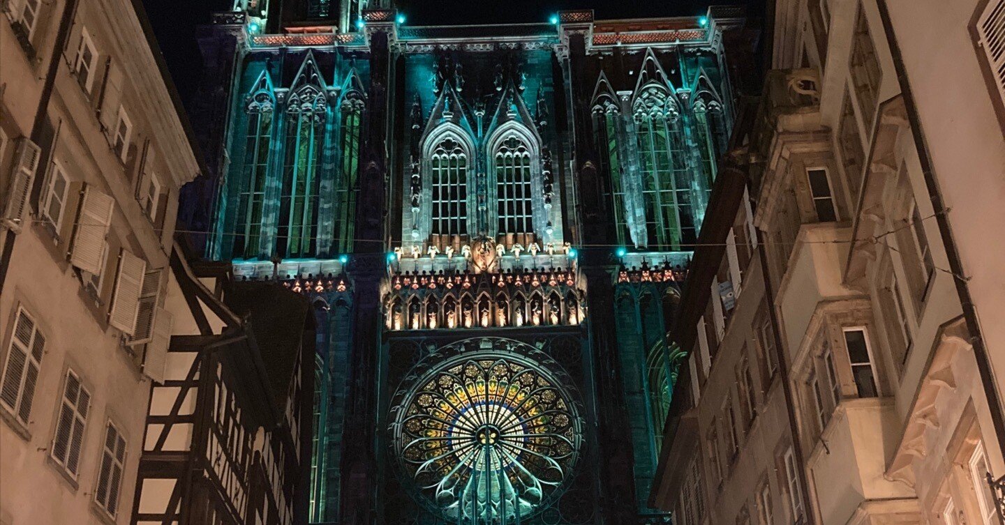 ストラスブール：夏の夜、大聖堂を彩る光の森 « Illuminations 2025