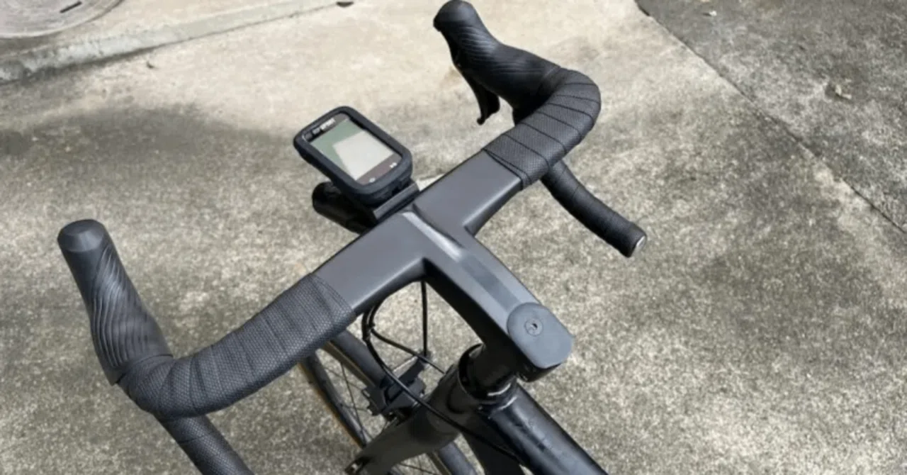 Tern SURGEのハンドルをステム一体型ハンドルに交換｜ミニベロロード