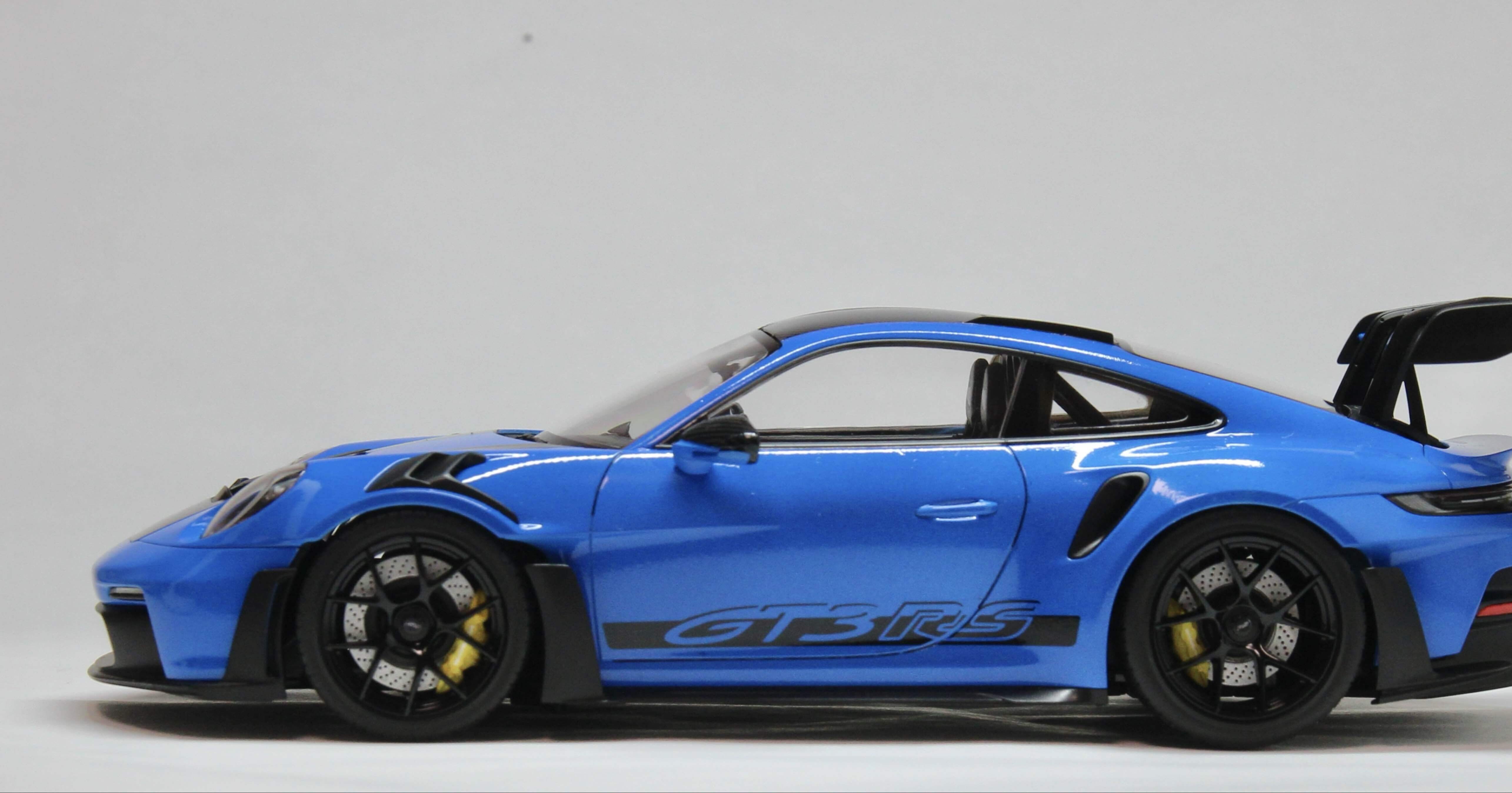 646d936732a47fc4a5041429f27e57