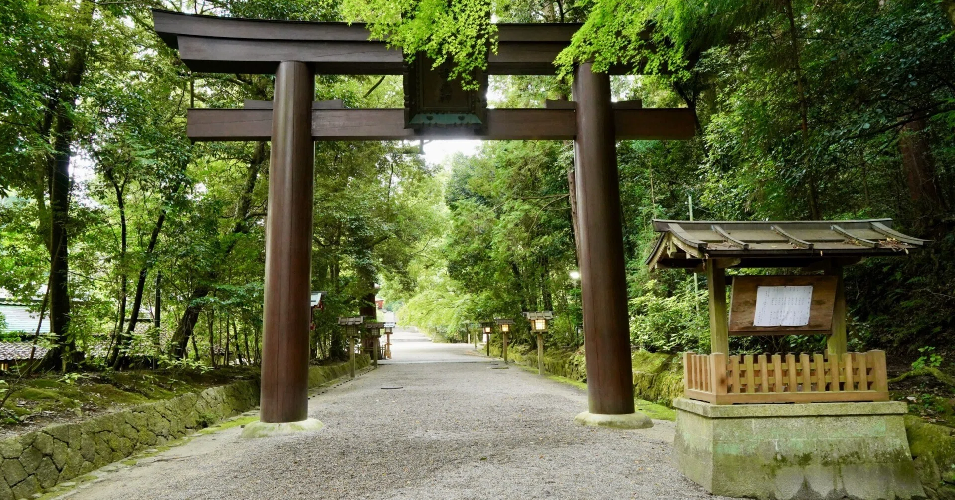 0442 日本最古クラスの神社・拝殿と破格の聖剣「石上神宮」（奈良県