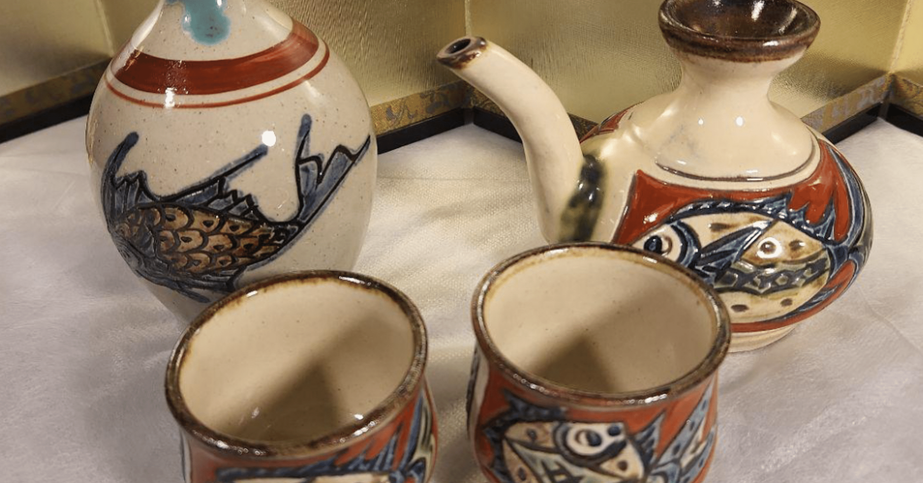 やちむん｜鈴蘭（茶道、着物、陸上、沖縄）を語りたい