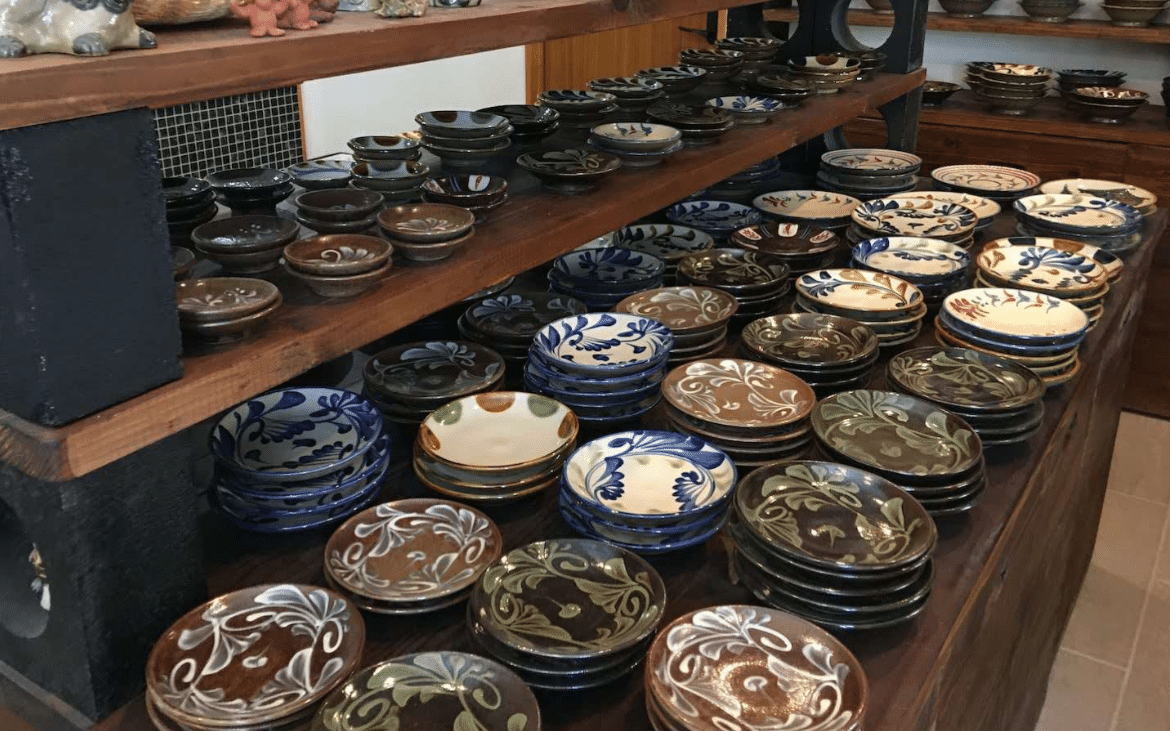 やちむん｜鈴蘭（茶道、着物、陸上、沖縄）を語りたい