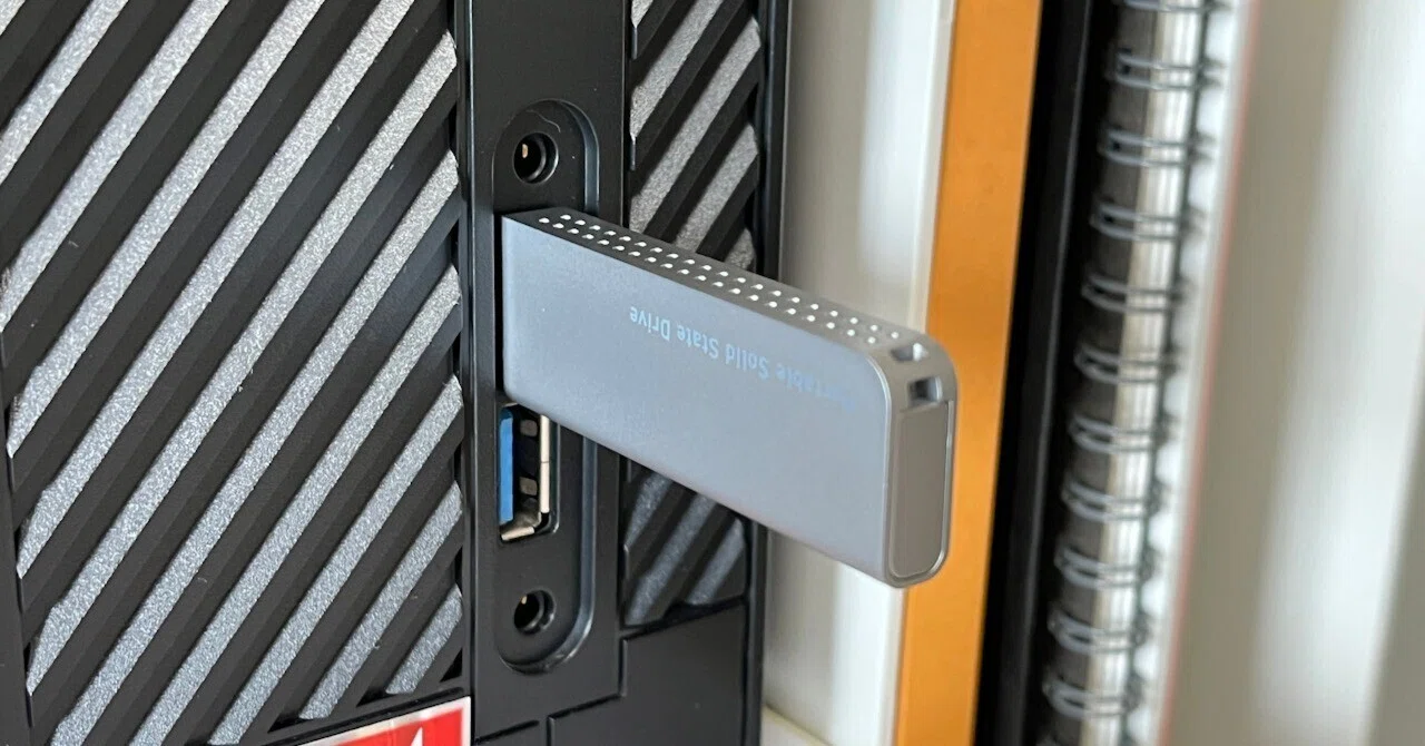 MacBookにも合うスティック型SSD｜ロジテック LMD-SPDH050UC｜AIKE/あ