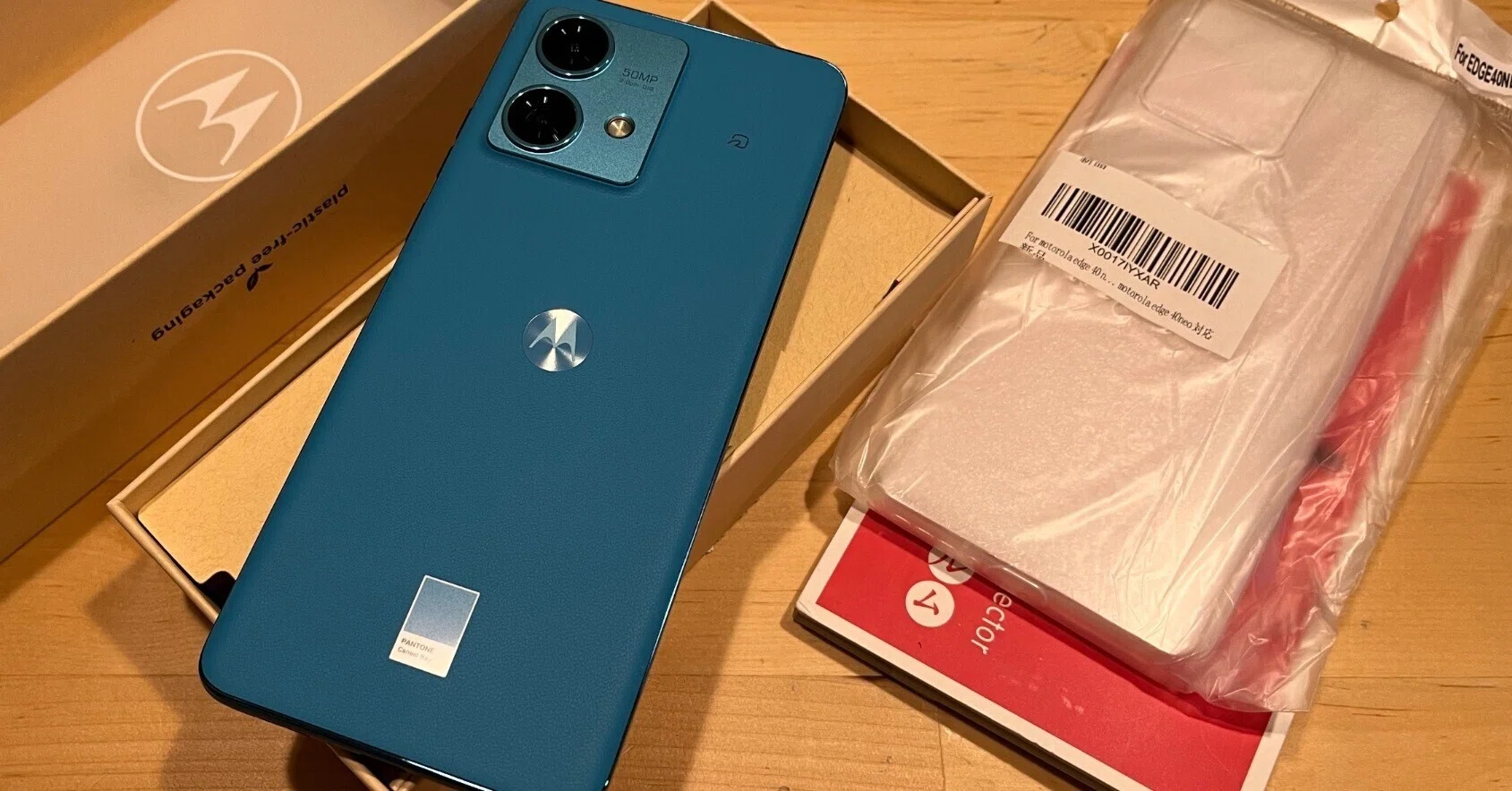 開封＆装着】Motorola edge 40 neoにケースとフィルムを装着！ラウンド