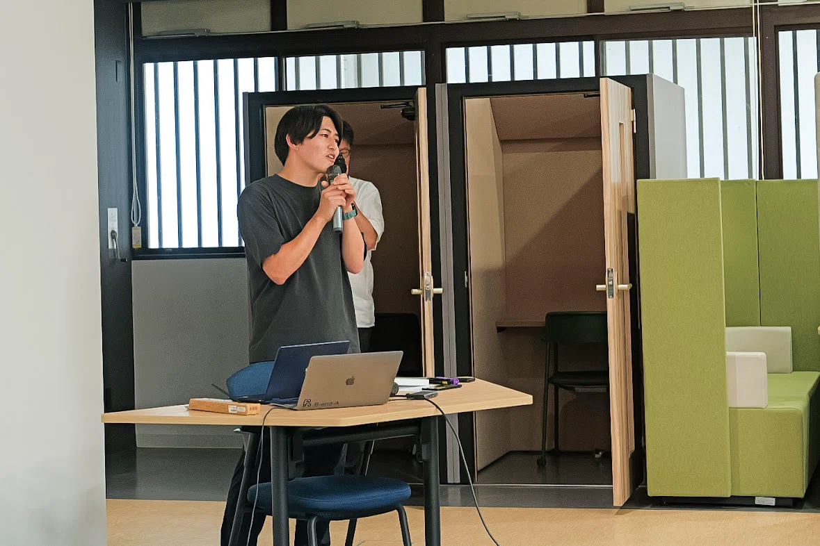 High Students Using Computer Ozu City High School Student Challenge Program|YOSHIHIRO MORI