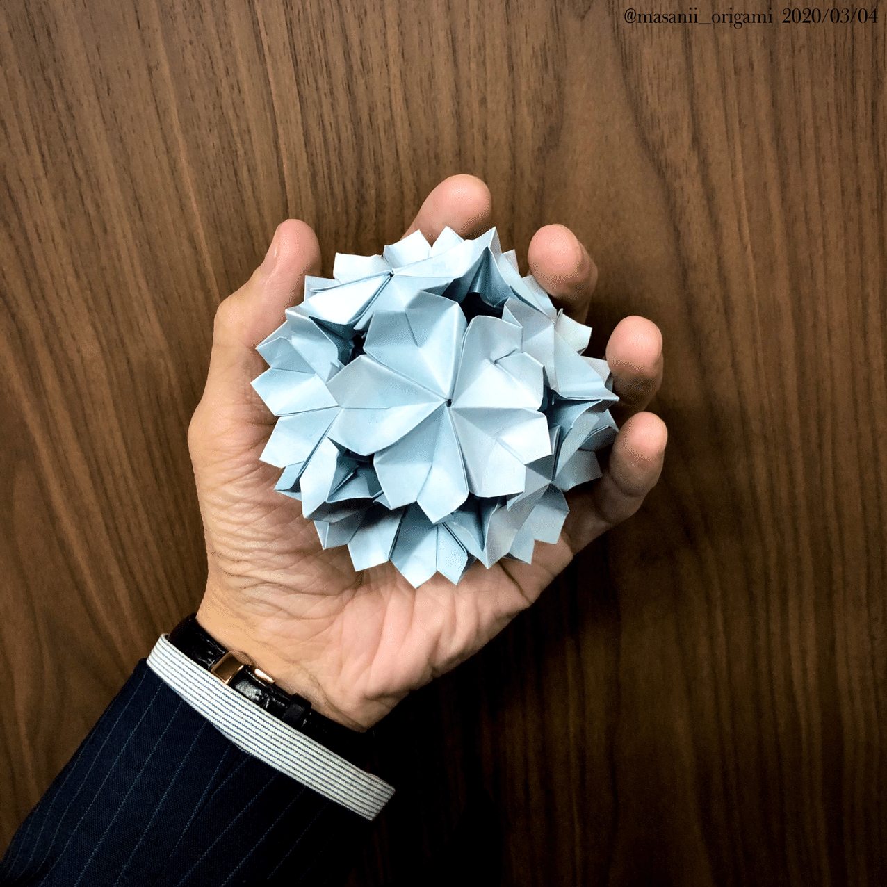 清涼感あふれる 青い桜玉 セリアのマーブル折り紙 続編 まさにぃ Note