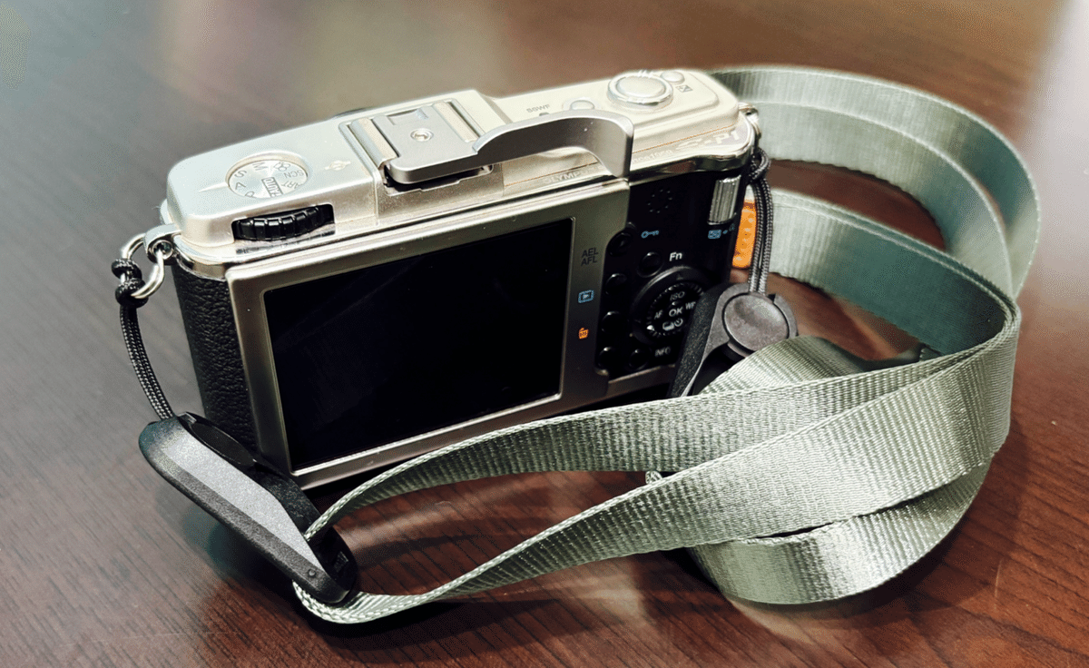 スマホじゃ物足りない私が選んだ“旅カメラ”──16年前のOLYMPUS