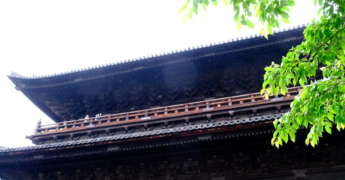 圧倒的な存在感、南禅寺の三門｜Heira.K