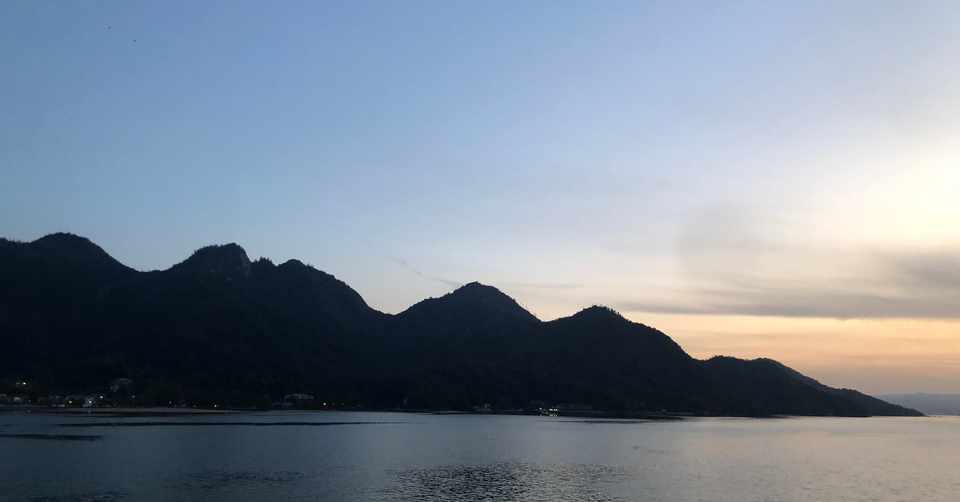 人生山あり谷ありの時に使う山の写真 Iona Note