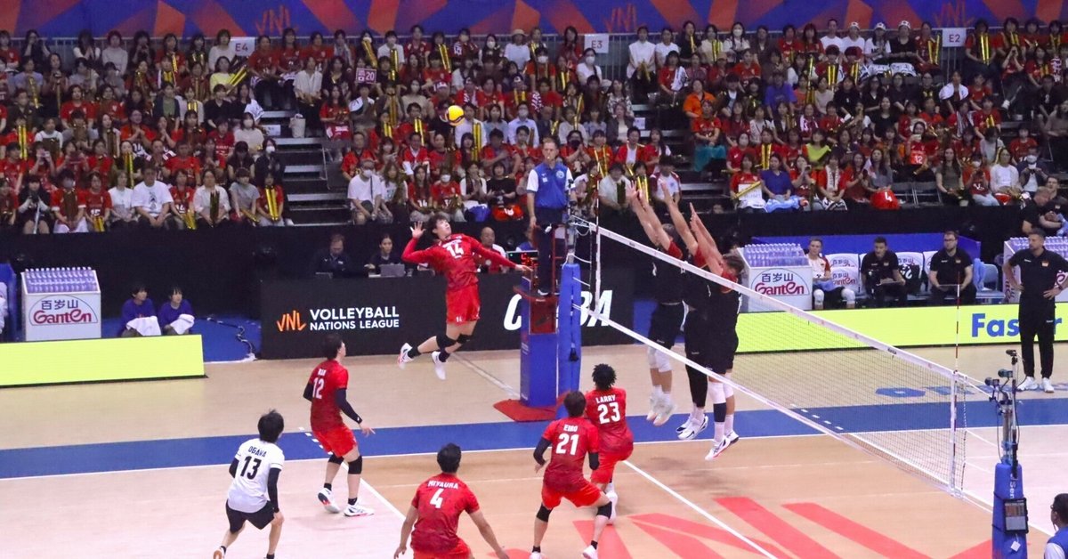 終わりなき挑戦 Eternal Challenger●バレーボール 指導 部活 Volleyball game) He makes a great play without looking at