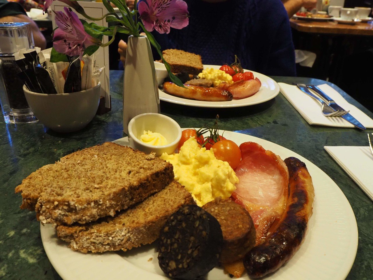 アイルランドの朝ごはん｜MaMoroom.