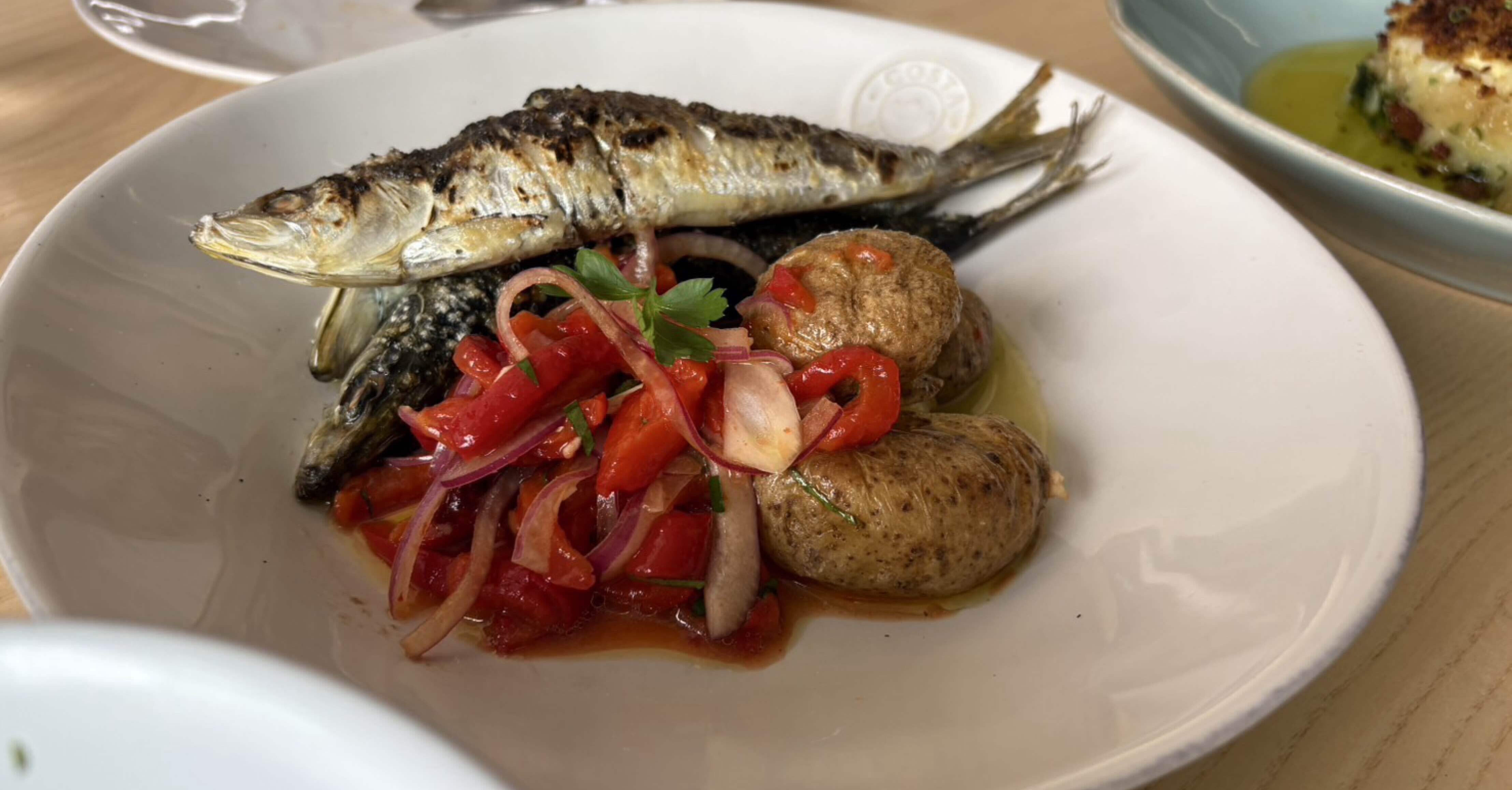 【超激レア・未開封】大阪・関西万博 ポルトガル館 レストラン 限定ピンバッジ 大阪万博 EXPO 2025 SMBC ピンバッジ 非売品】大阪関西万博 外国館