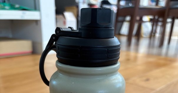 POLASK 水筒 ステンレスじゃない！純チタン製の軽い、強い、錆びない水筒