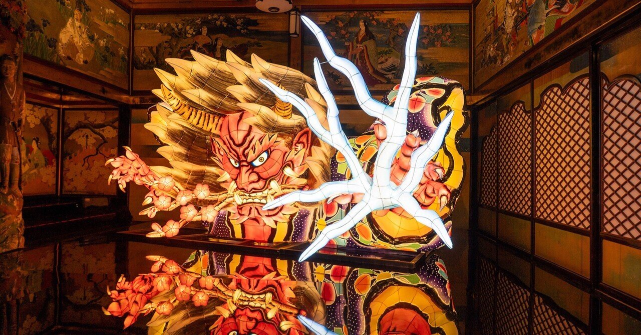 究極の美◼️蔵から夜空一面に美しい花火のような見事な漆塗りの香壺？入れ物が出て来た 蔵から夜空一面に美しい花火のような見事な漆塗りの香壺？入れ物