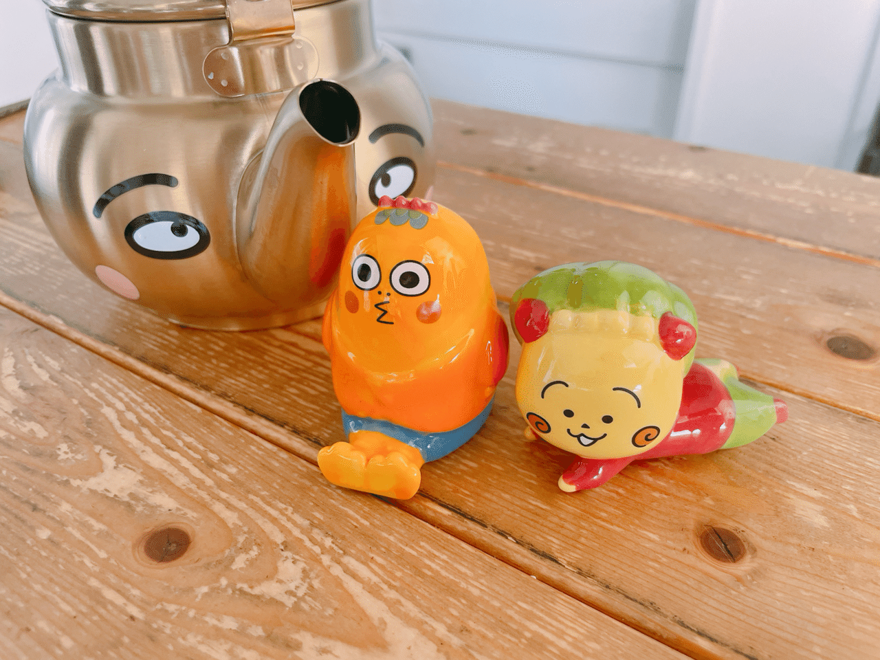 三連休の最終日は、仕込みだけで終わりの日。コジコジの箸置きとやかん